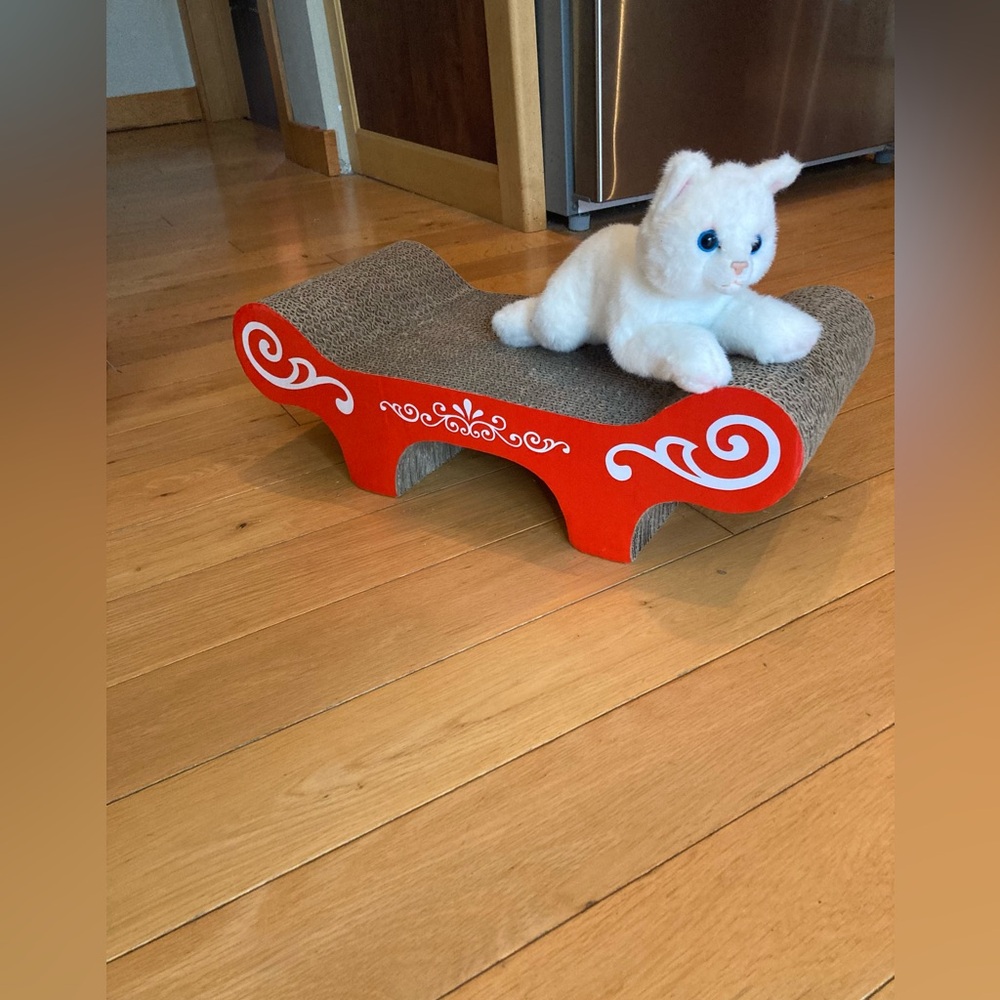 Deluxe Bench Design Cat Scratcher - RED & WHITE Scroll Design